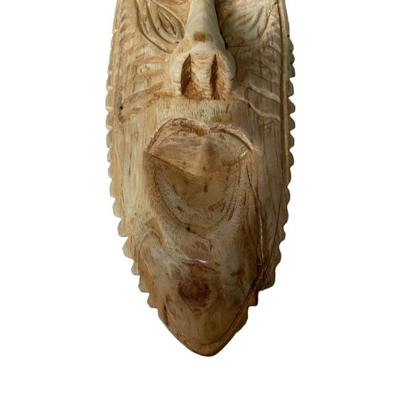 Hand Carved Tribal Wall Mask – Papua New Guinea – 12.5" Tall – Small Ethnic Art - Picture 6 of 16